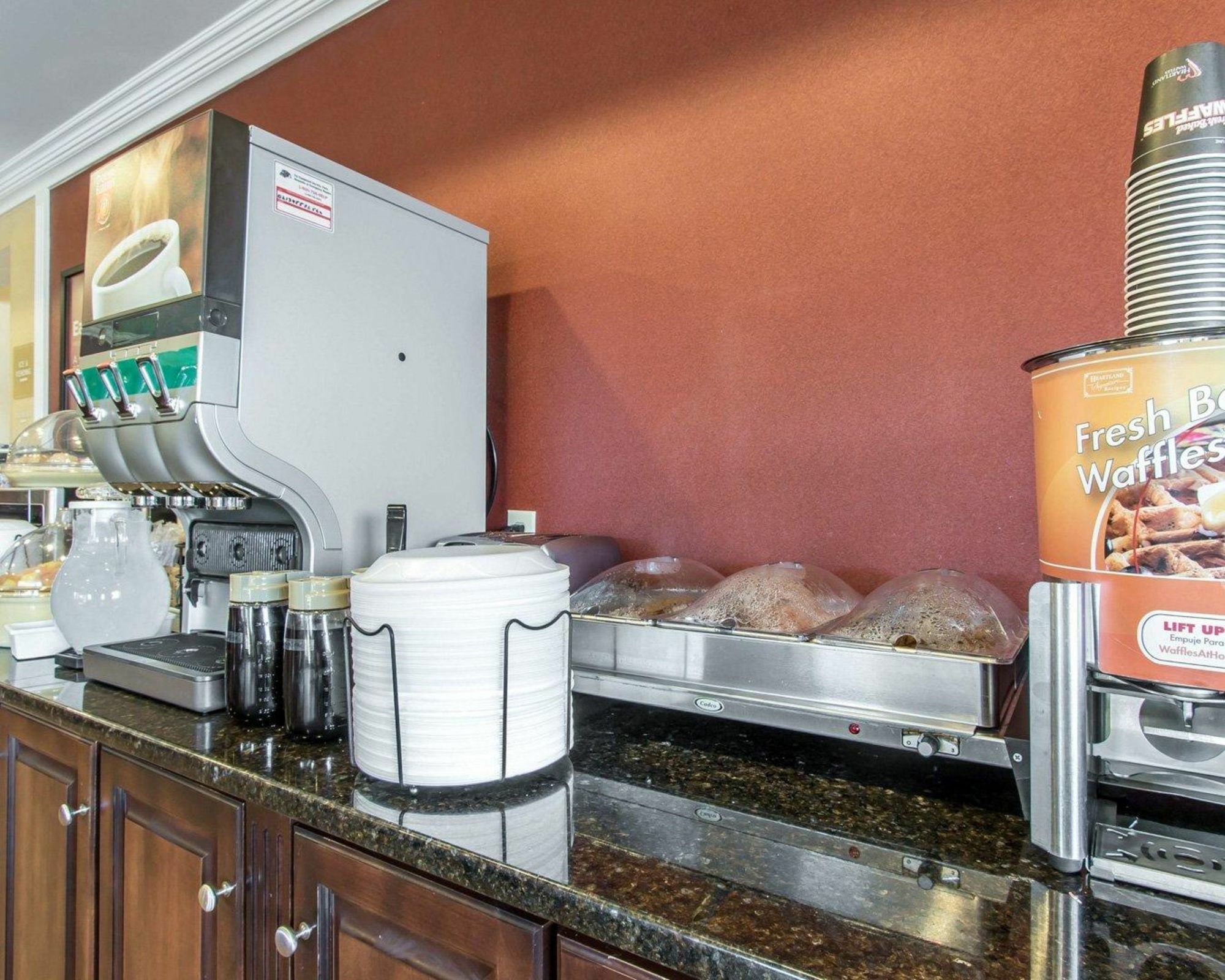 Quality Inn & Suites Demopolis Bagian luar foto